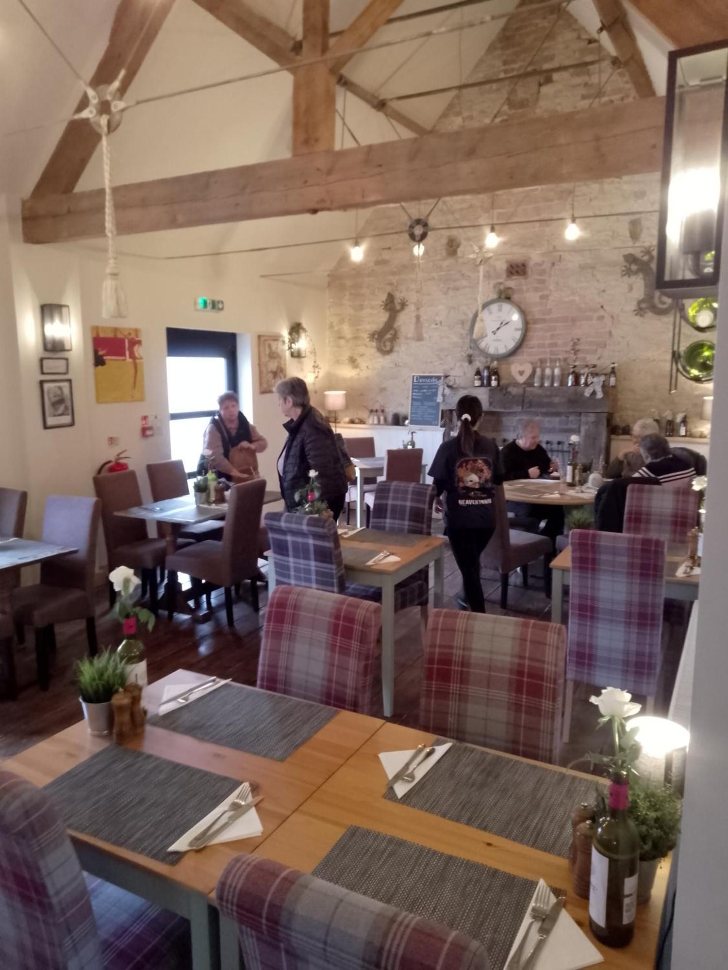Sanctuary Inn Bolsover Eksteriør bilde